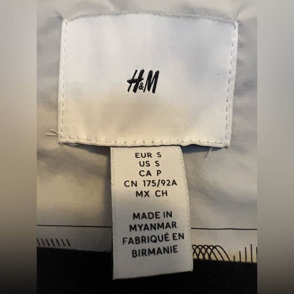 H&M Water Repellent Windproof Weather Jacket - Picture 5 of 11